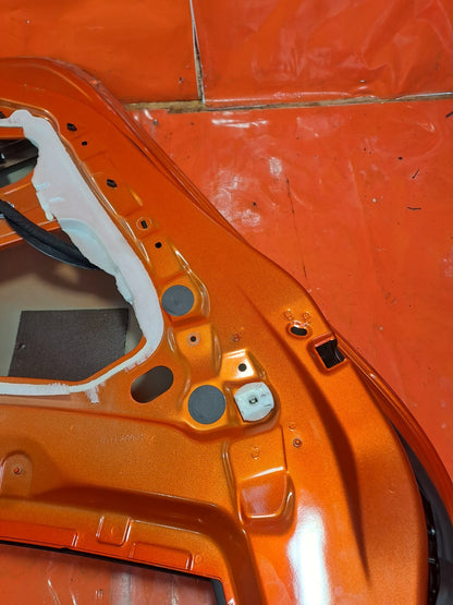 ✅RENAULT CLIO E-TECH 1.6 PETROL 2025 REAR LEFT DOOR BARE ORANGE Warranty A331 - Image 10