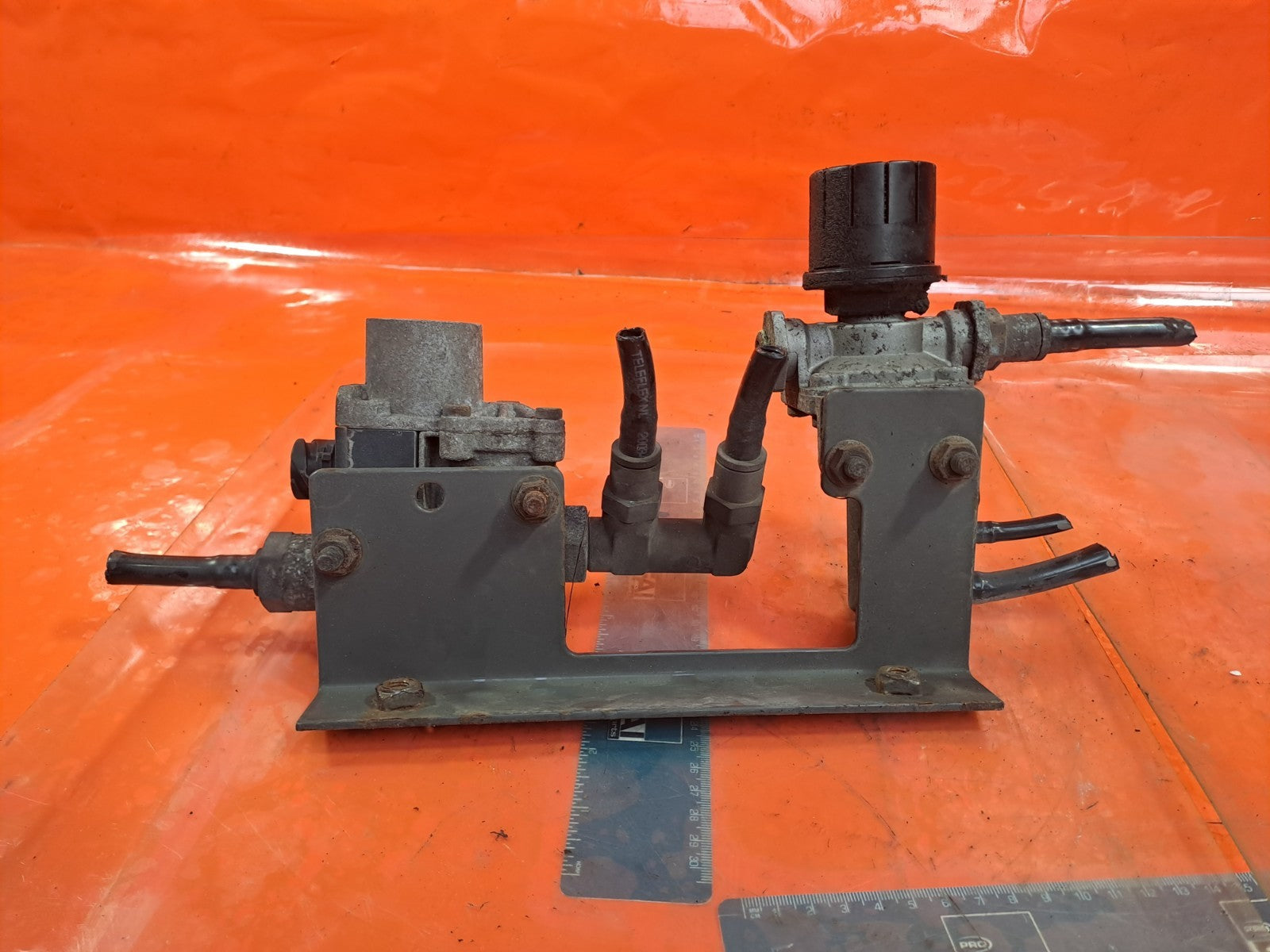 ✅VOLVO FL 5.5 DIESEL 2003 FRONT AXLE RIGHT ABS VALVE ABS 1079666 Warranty A324 - Image 12