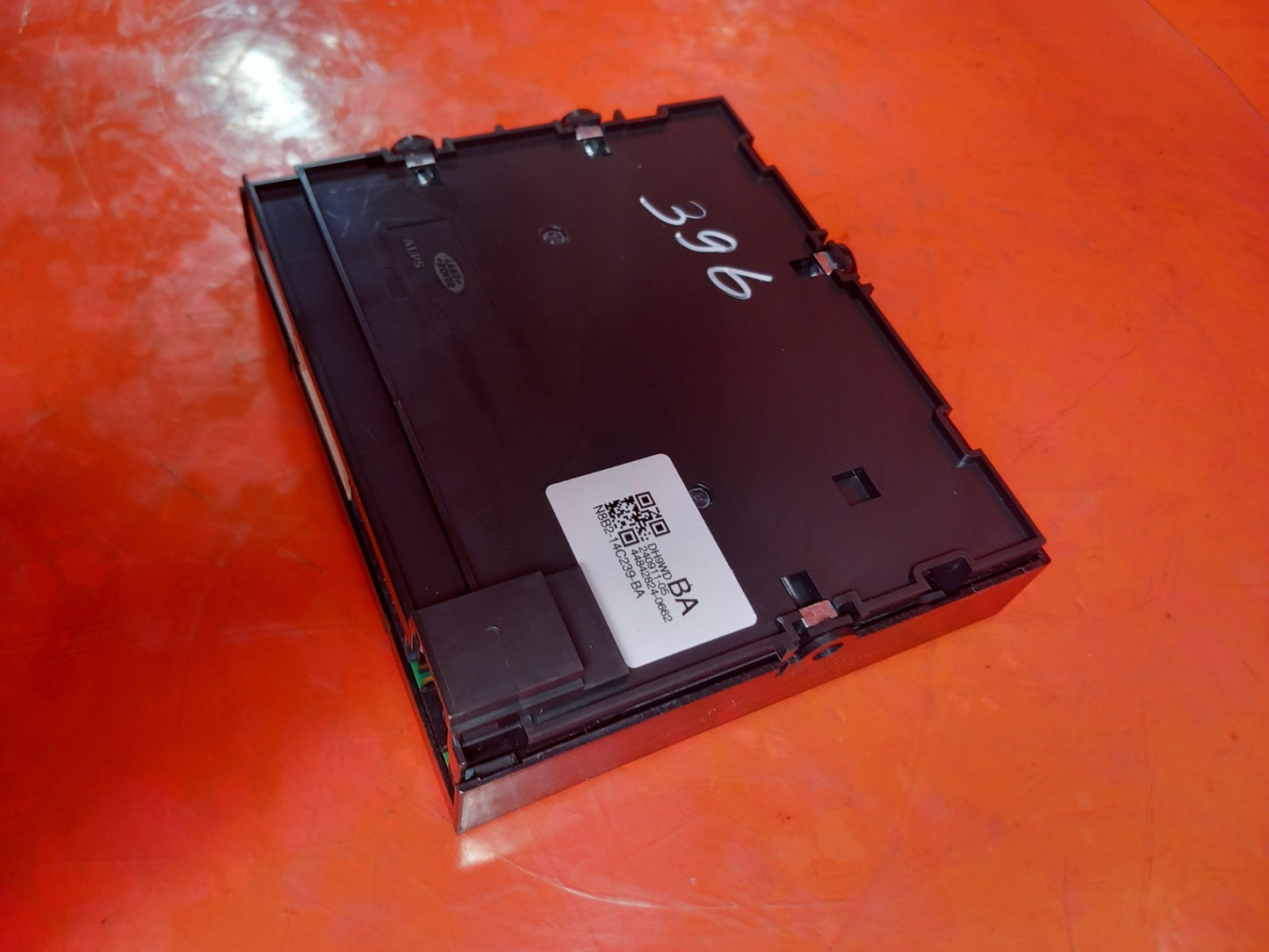 Land Rover Defender L663 3.0 Diesel 2025 Heater Control Module N8B214C239BA A396 - Image 4