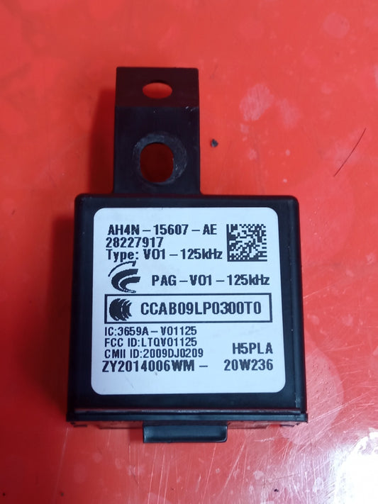 ✅Jaguar I-Pace Ev400 X590 2020 Keyless Entry Module Antenna AH4N15607AE Warranty - Image 2