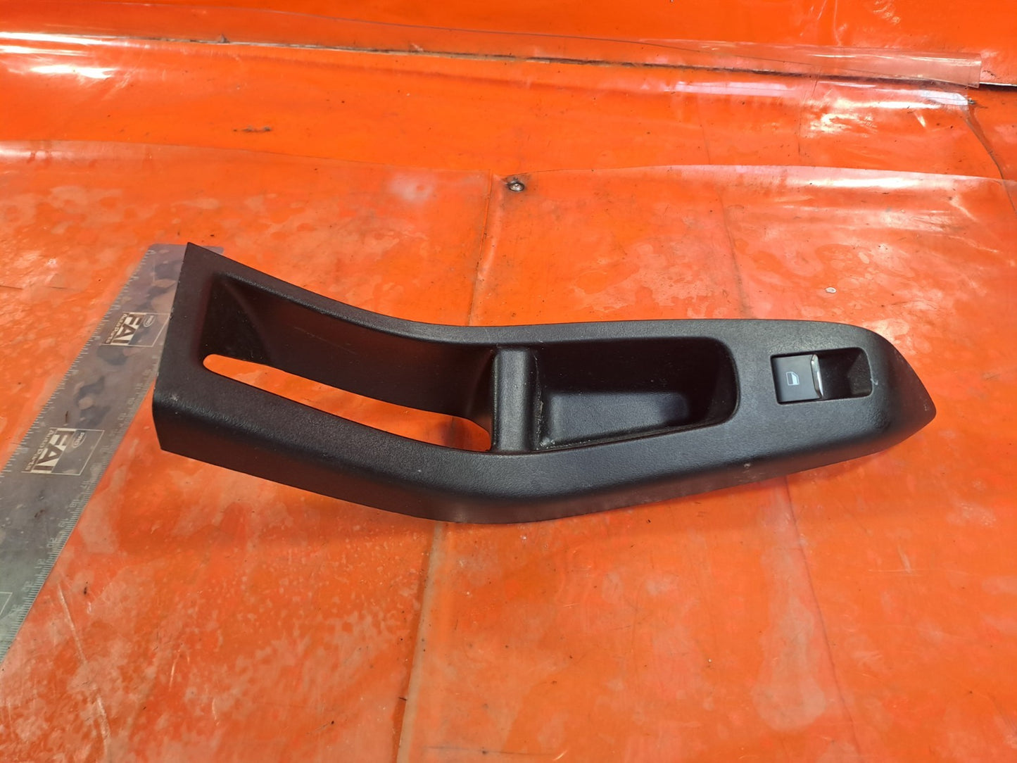 ebay-src:https://i.ebayimg.com/00/s/mtiwmfgxnjaw/z/a2saaeswvuppqfhl/$_57.jpg