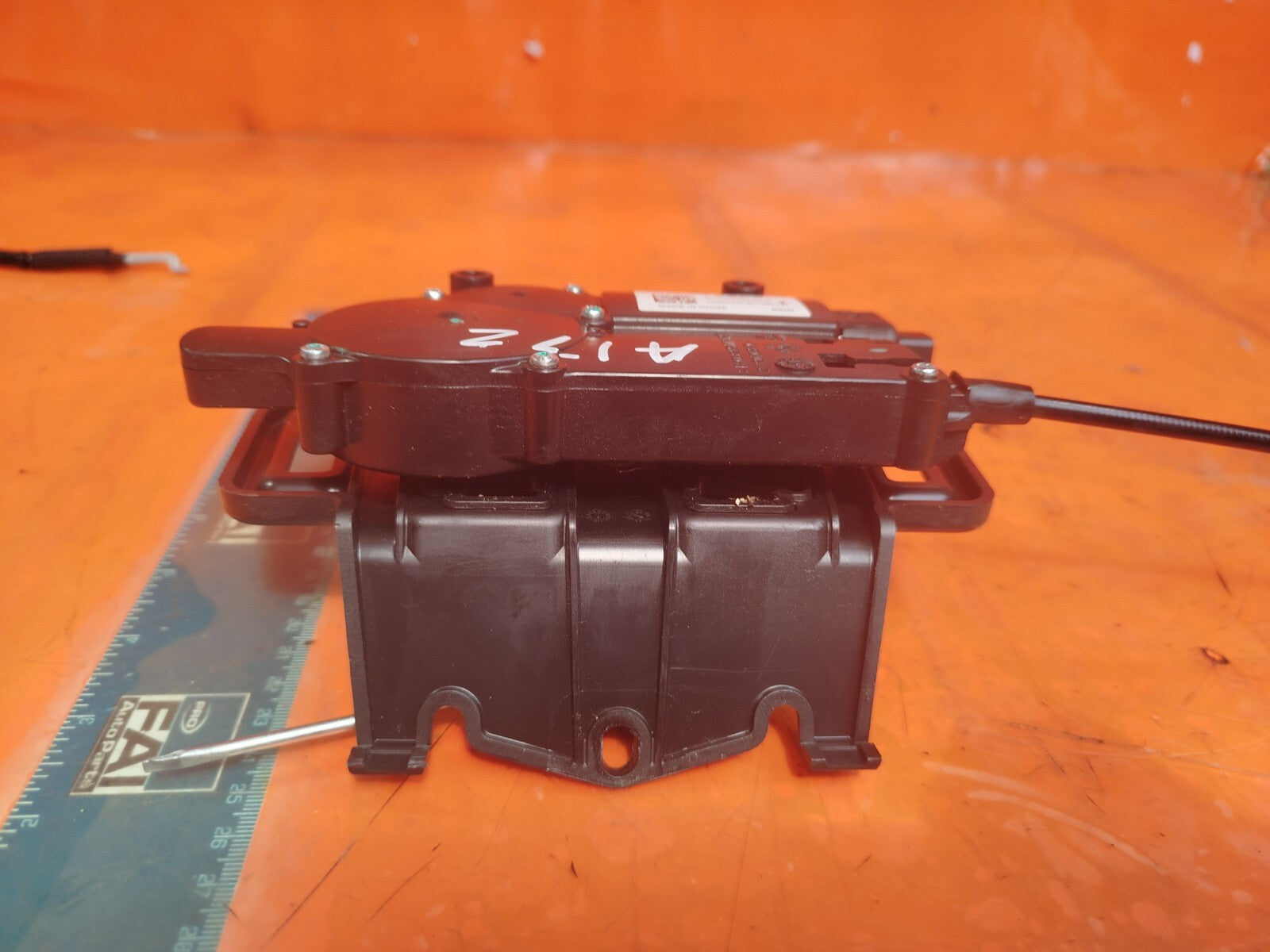 ebay-src:https://i.ebayimg.com/00/s/mtiwmfgxnjaw/z/nnaaaosw3svowxr4/$_57.jpg