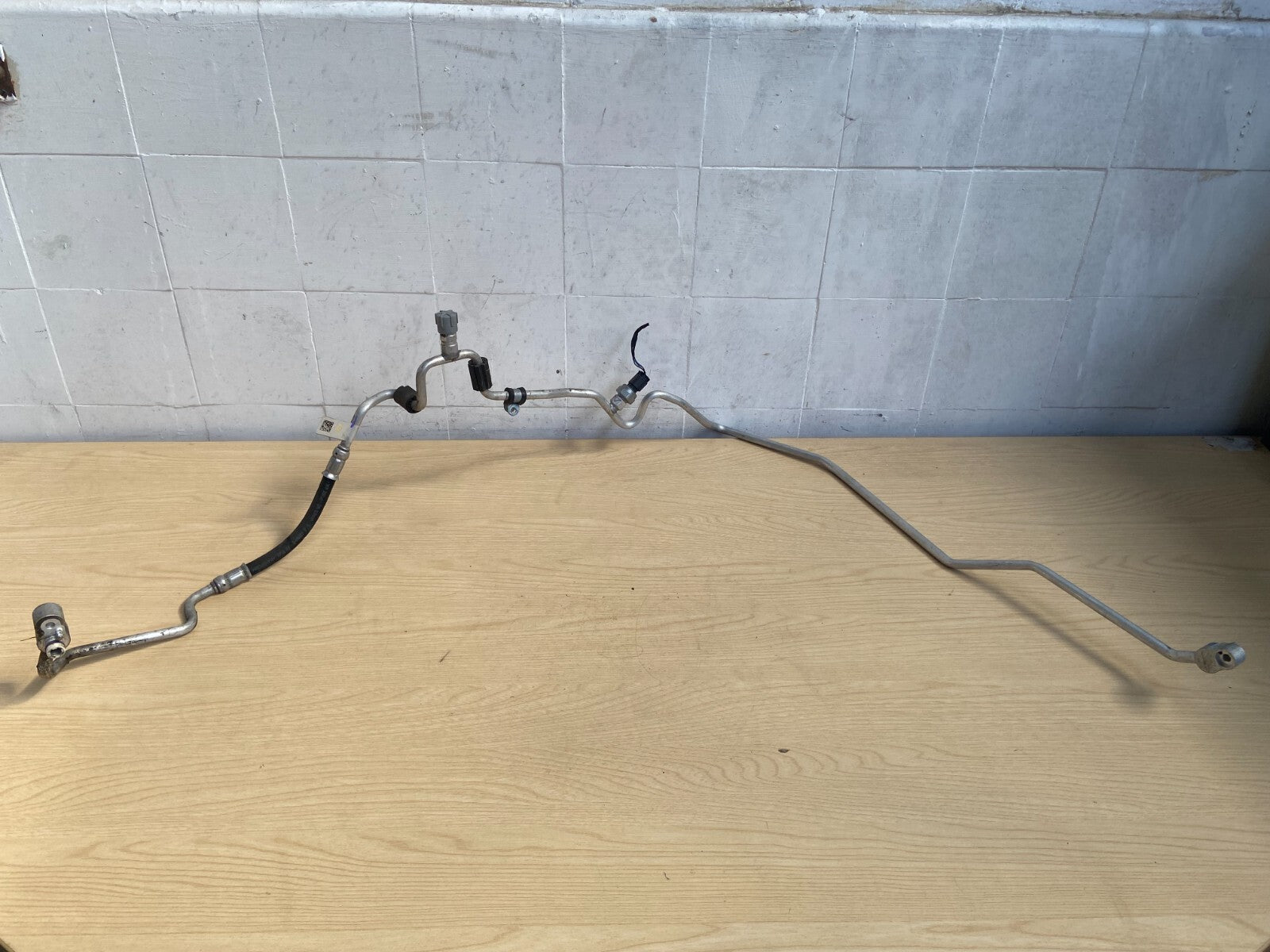 ebay-src:https://i.ebayimg.com/00/s/mtiwmfgxnjaw/z/kuyaaosw1otknuqq/$_57.jpg