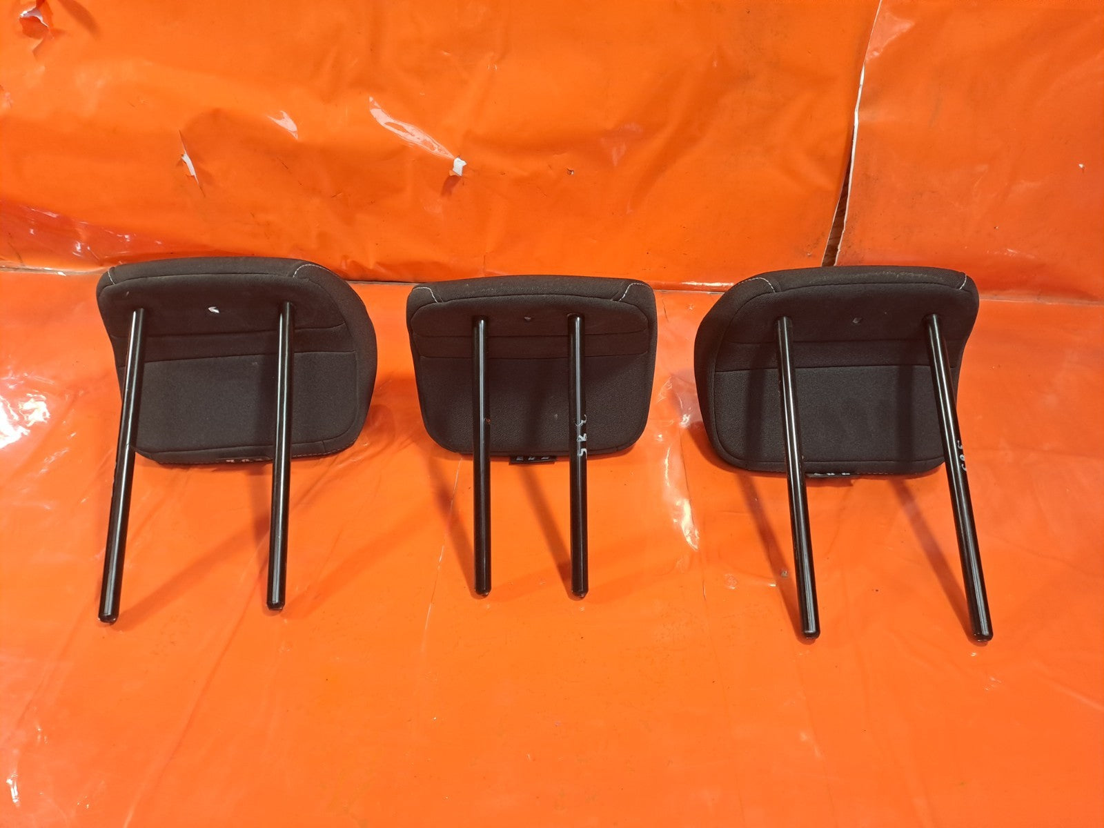 ✅2021 Renault Captur MK2 Iconic Rear Headrest Set + Warranty A385 - Image 6