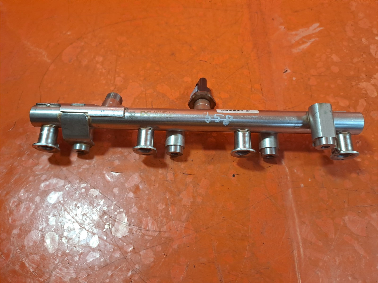 ✅MERCEDES CLA 180 AMG LINE 1.3 PETROL 2021 282.914 FUEL INJECTOR RAIL Warranty - Image 5