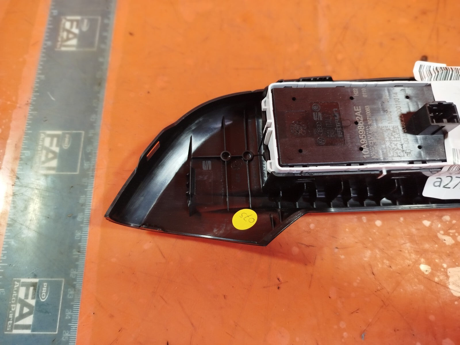 ✅CUPRA BORN V2 Ev 2023 FRONT RIGHT WINDOW SWITCH 10A959862AE Warranty A272 - Image 11