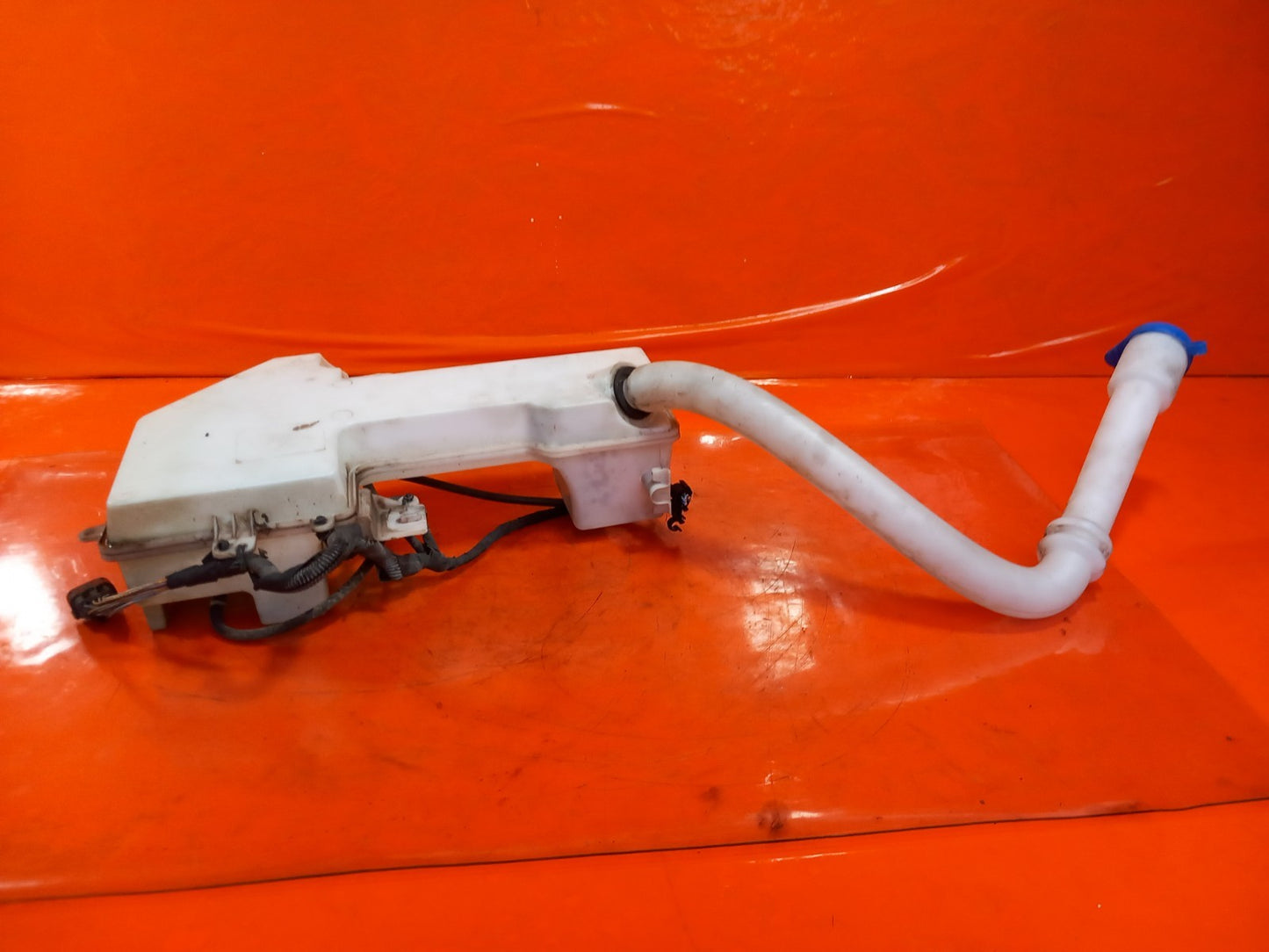 Ford Transit Custom 2.0 Diesel 2023 Windscreen Washer Bottle Tank Warranty A404 - Image 3