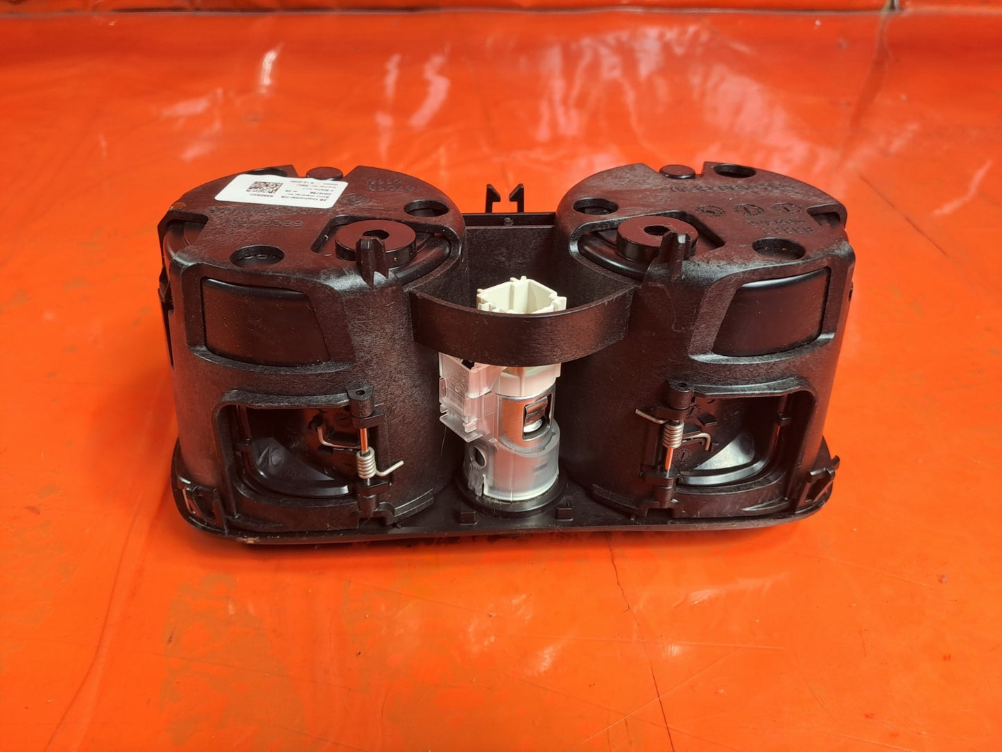 ✅BMW G20 318D M Sport 2.0 Diesel 2021 Centre Console Cup Holder 6806798 83323001 - Image 12
