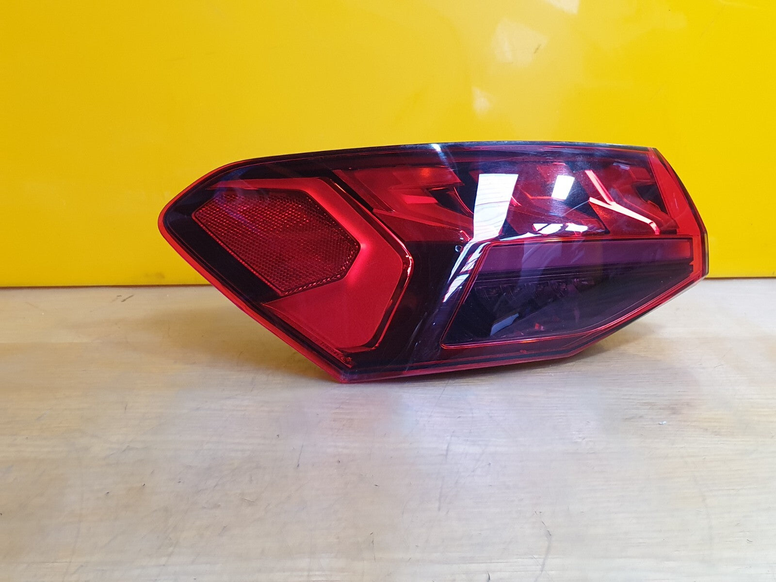AUDI A3 S LINE 1.4 PETROL 2021 REAR LEFT OUTER TAIL LIGHT 8Y0945207 Warranty - Image 1