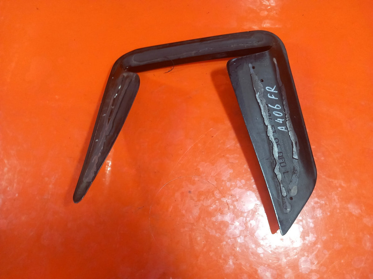 Ford Transit Custom 2.0 Diesel 2024 Front Right Bumper Trim Moulding A406 - Image 7