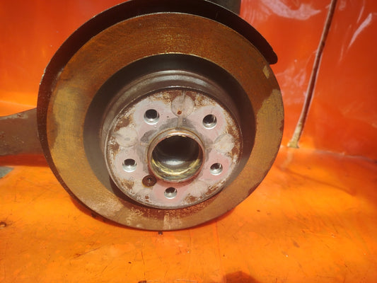 ✅BMW 220D M Sport F44 2023 2.0 Diesel REAR LEFT SUSPENSION LEG HUB 6791706 A293 - Image 2