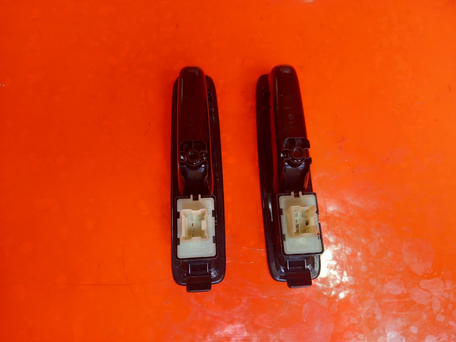 Dacia Jogger 1.0 Petrol 2024 Rear Electric Window Switches Pair 829604081R A391 - Image 9