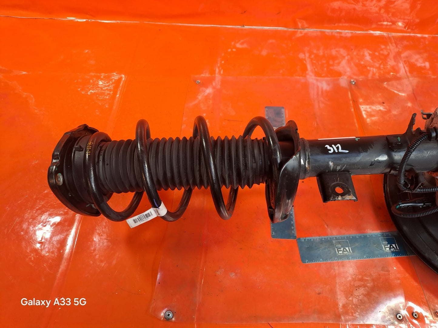 ✅POLESTAR 2 LONG RANGE 2023 FRONT LEFT SUSPENSION LEG HUB 32370251 32373454 A312 - Image 7