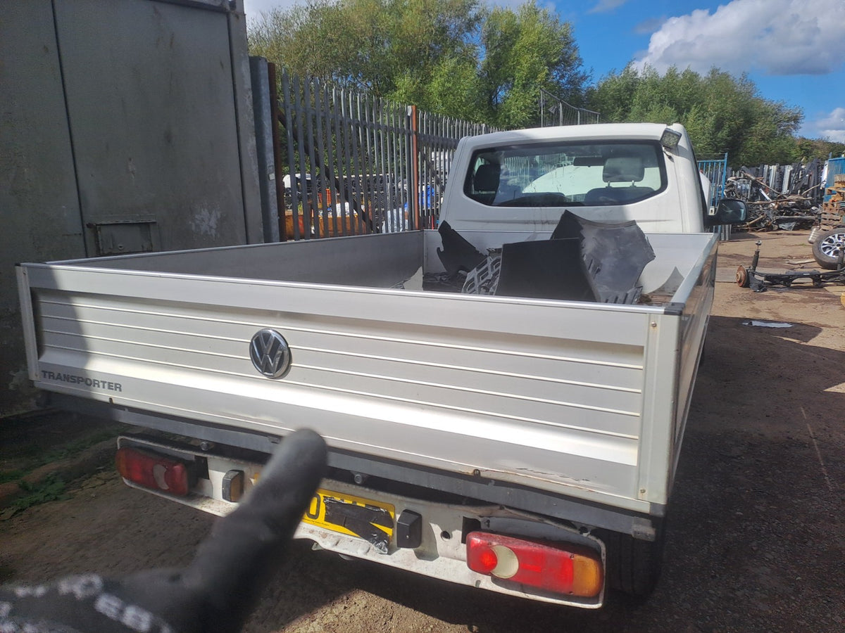 2021 VW Transporter T30 Flat Bed 117x78 inch Warranty A410 - Image 1