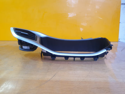 ✅VW T-ROC LIFE 1.5 PETROL 2022 SPEEDOMETER TRIM WITH AIR VENT 2GB819704G A192 - Image 4