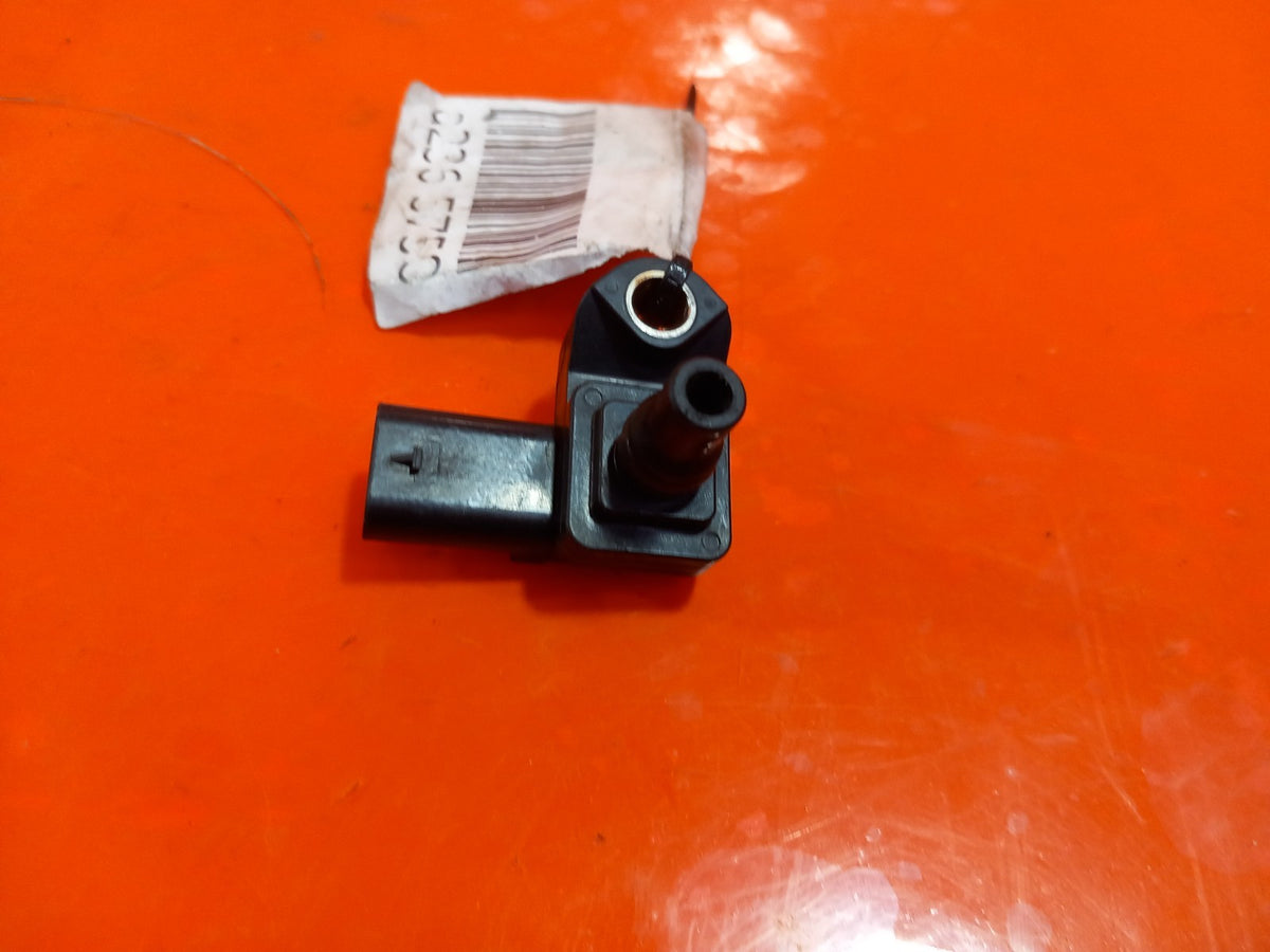 ebay-src:https://i.ebayimg.com/00/s/mtiwmfgxnjaw/z/efsaaeswjotqvhym/$_57.jpg