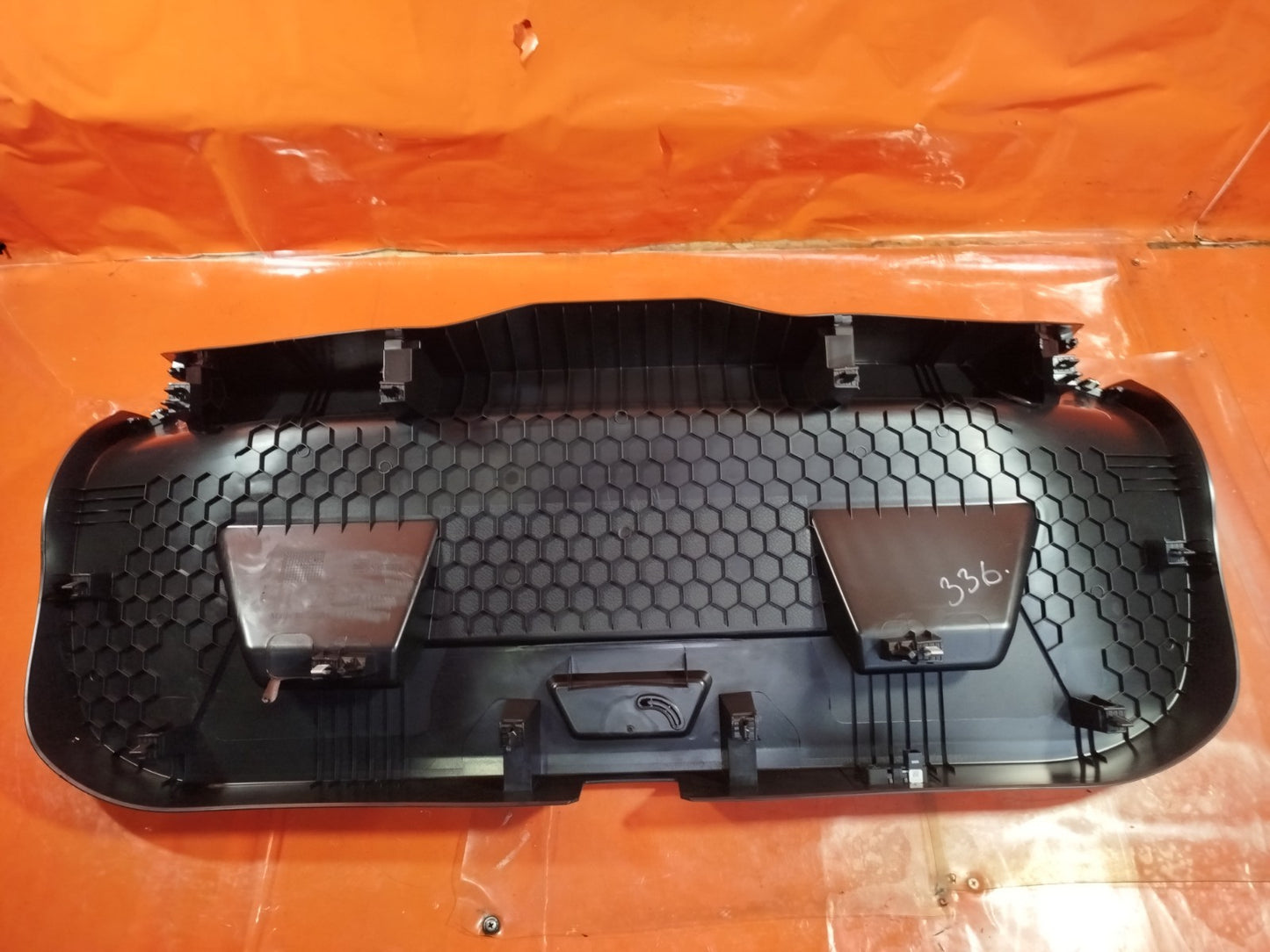 ebay-src:https://i.ebayimg.com/00/s/mtiwmfgxnjaw/z/fbqaaesw9d9pbli-/$_57.jpg
