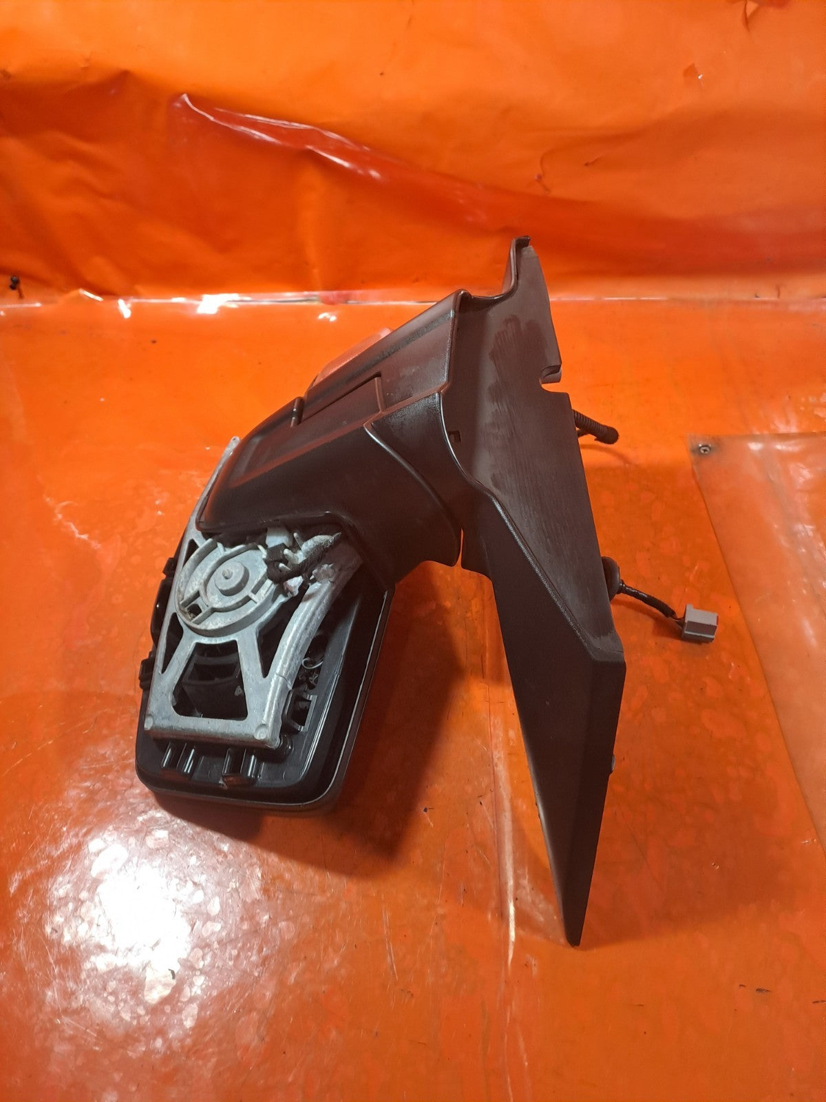 ebay-src:https://i.ebayimg.com/00/s/mtywmfgxmjaw/z/agyaaeswgmhpsasi/$_57.jpg