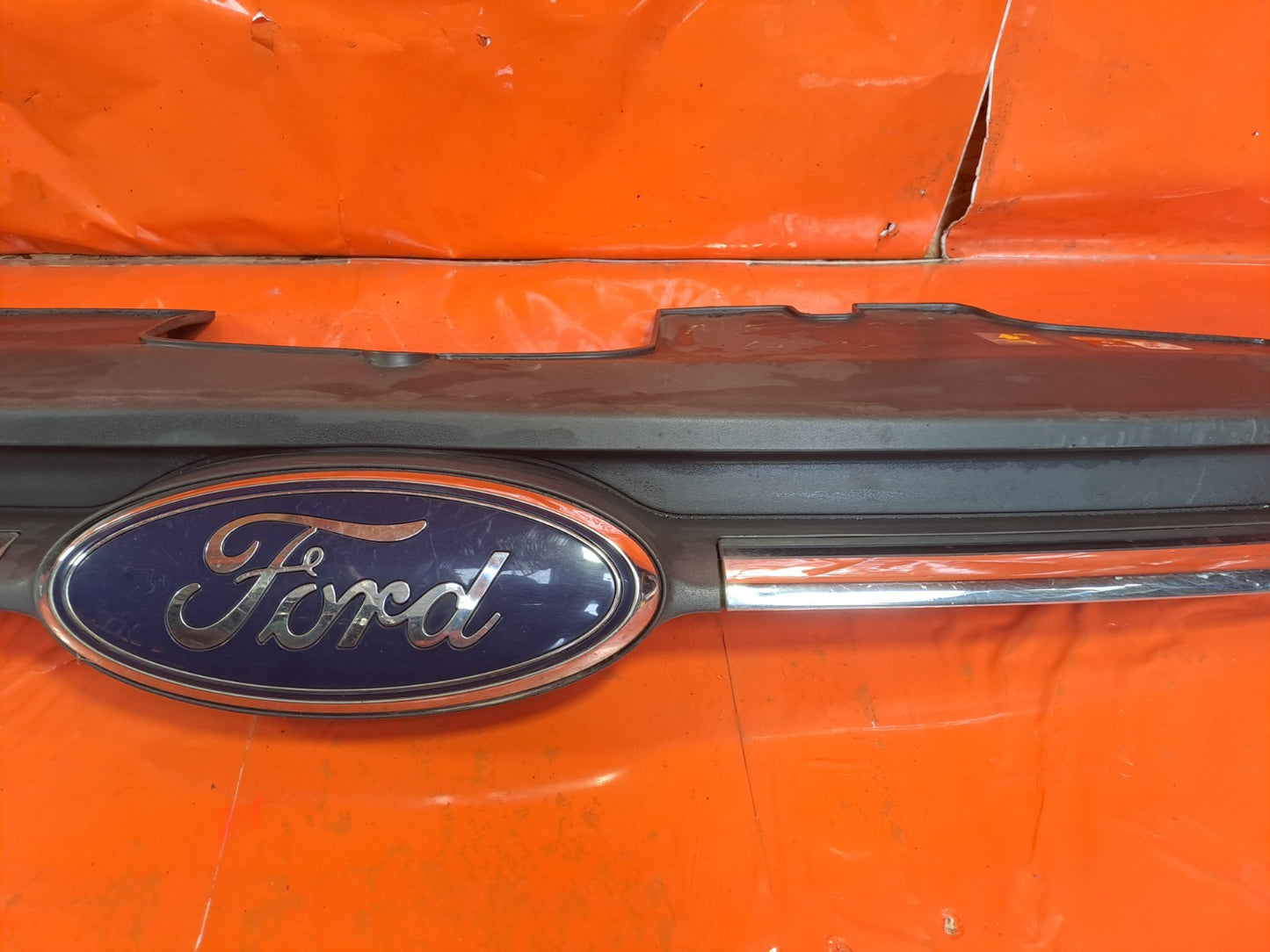 ✅2016 Ford Transit Custom Front Upper Radiator Grille Badge BK21-8A133-A A373 - Image 3