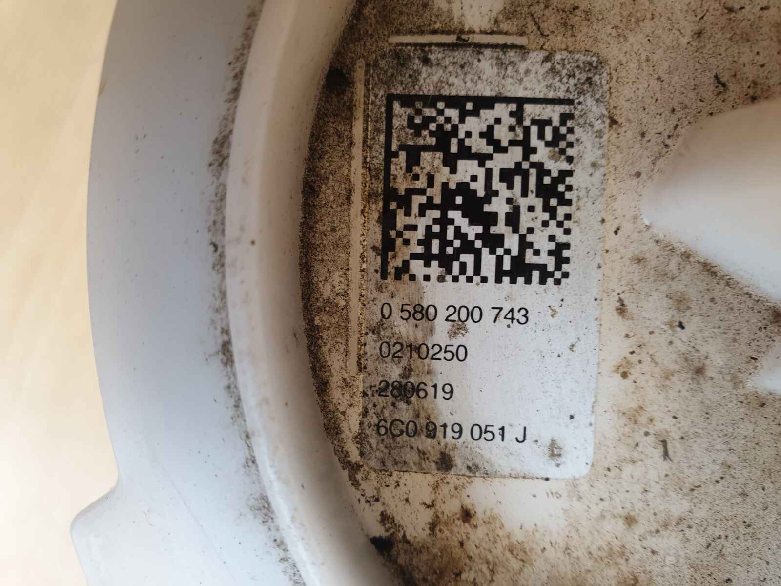 SKODA FABIA 1.0 Fuel Pump & Floating 0580200743 XOO - Image 3