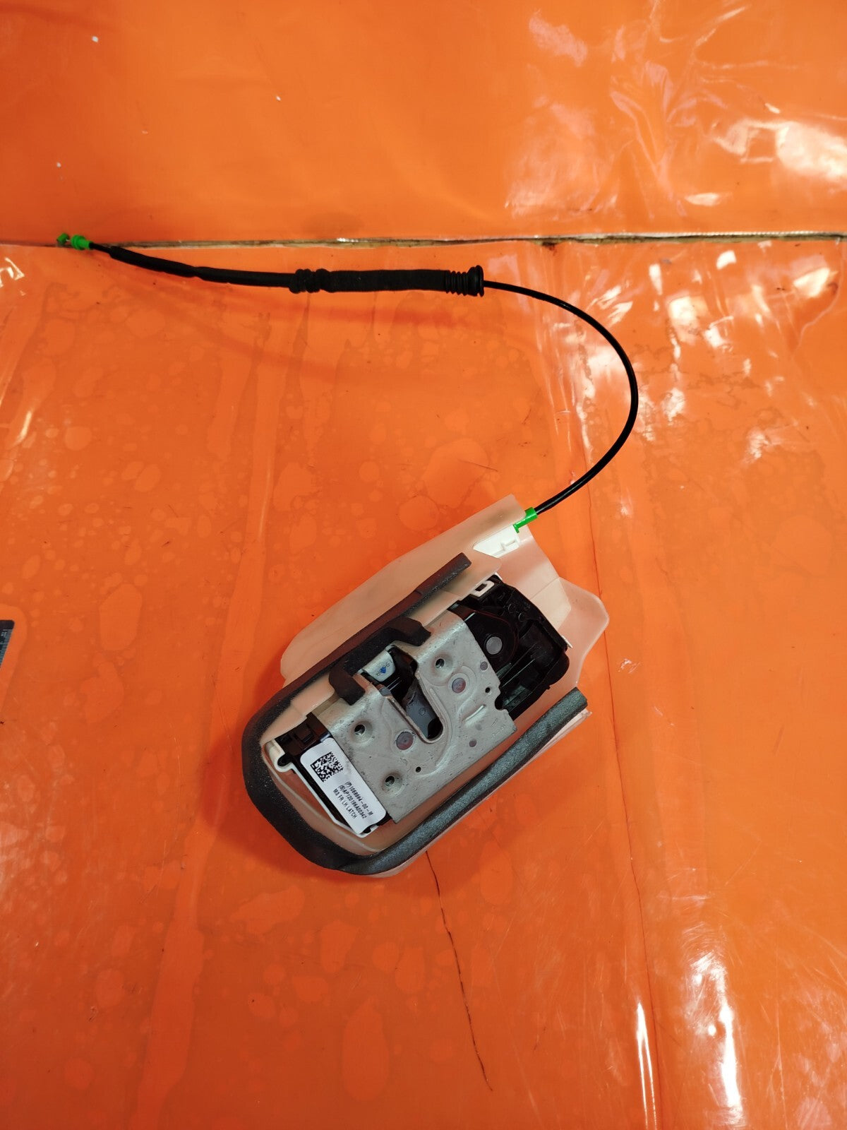 ✅Tesla Model 3 Long Range 2020 FRONT LEFT DOOR SOLENOID 1068964-00-M Warranty - Image 5