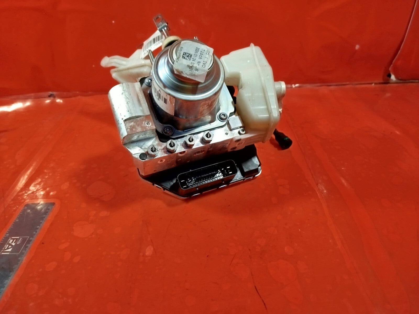 ebay-src:https://i.ebayimg.com/00/s/mtiwmfgxnjaw/z/jvoaaoswpkfn8e30/$_57.jpg