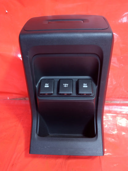 ✅Jaguar I-Pace Ev400 X590 2020 Rear Center Console Trim USB Ports J9D304569A - Image 3