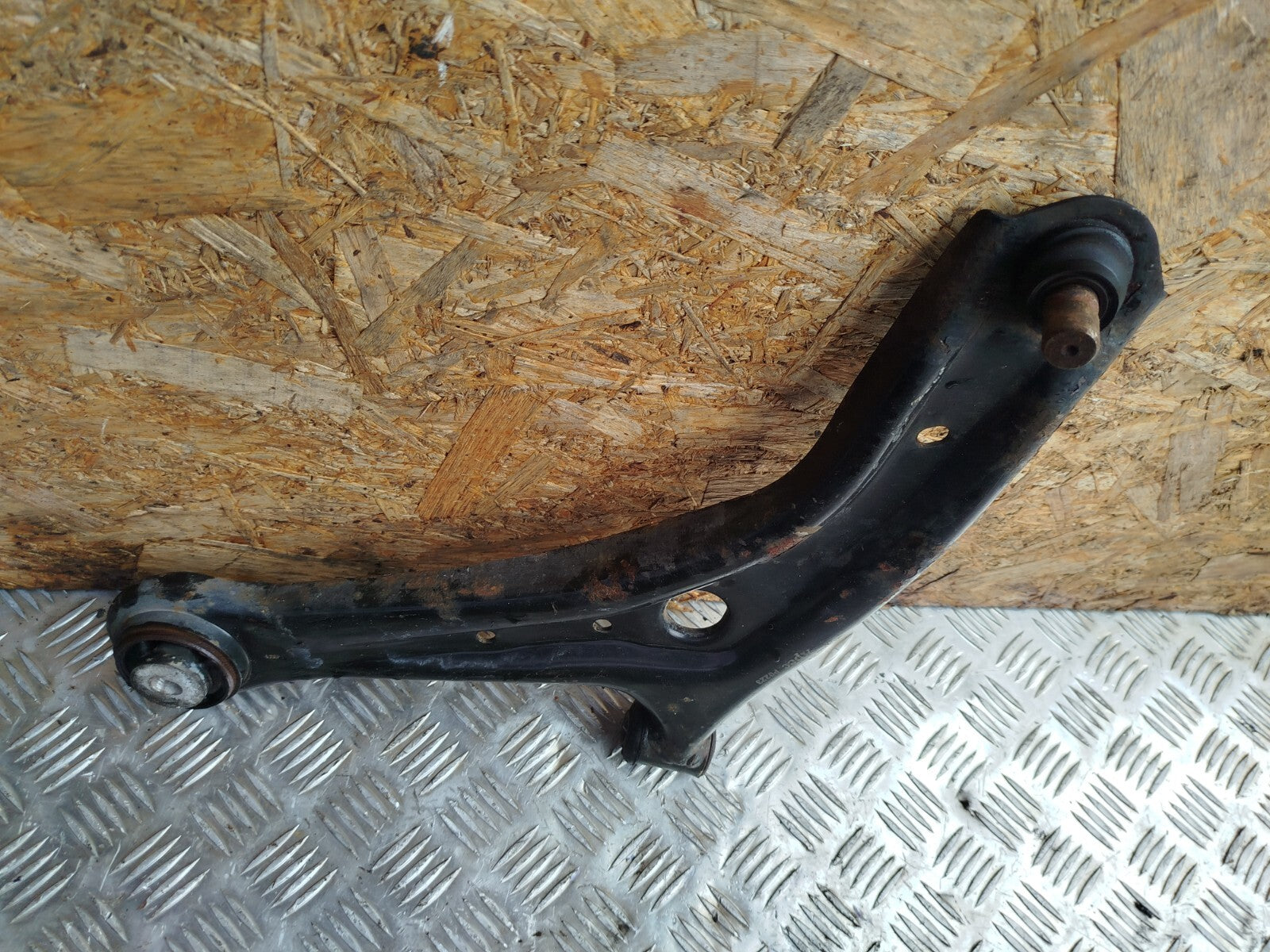✅FORD B-MAX TITANIUM 1.0 PETROL 2014 FRONT LEFT WISHBONE CONTROL ARM Warranty - Image 6