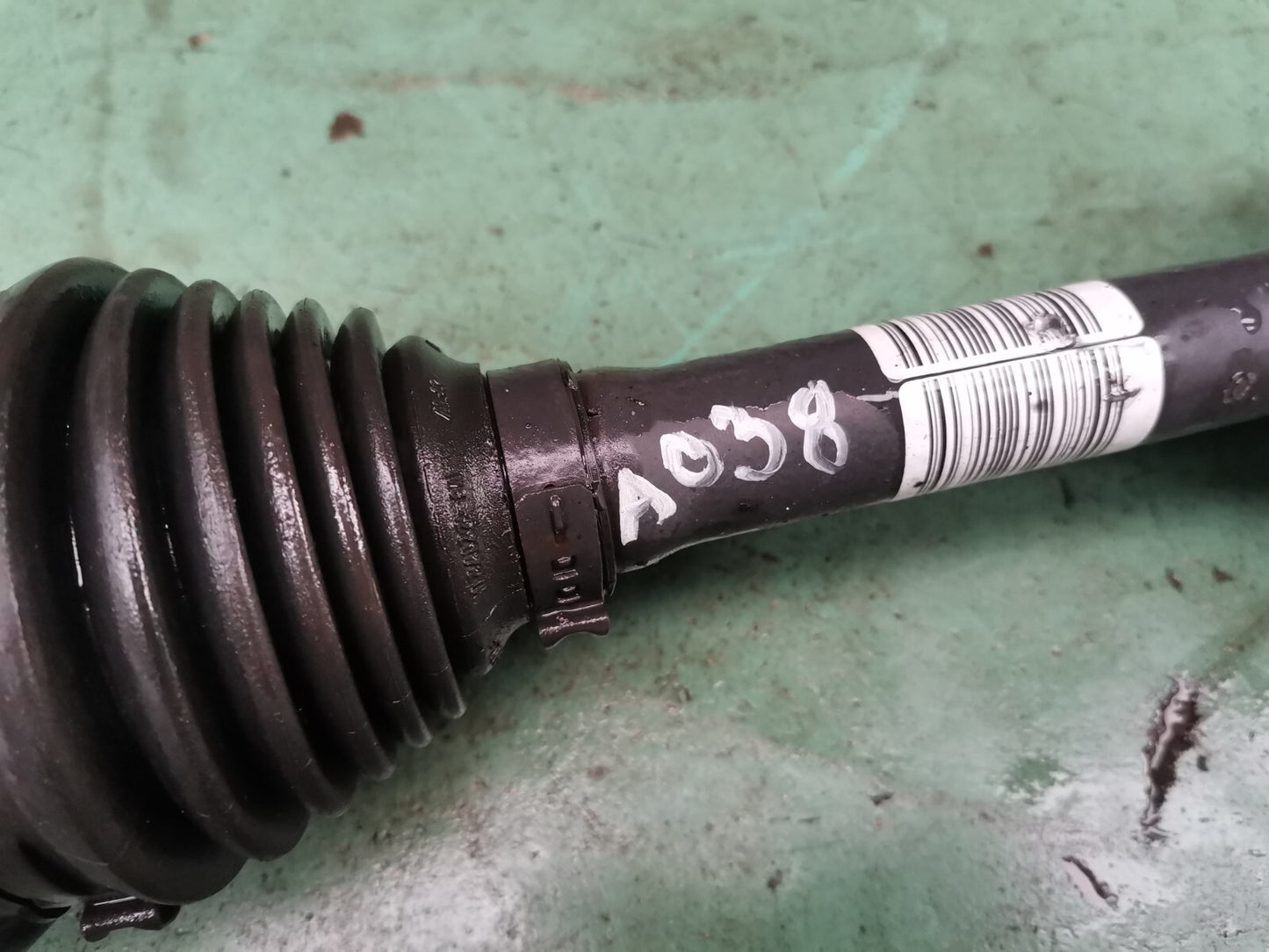 MERCEDES B180 W246 1.5 DIESEL 2014 FRONT RIGHT DRIVESHAFT A2463303200 - Image 11