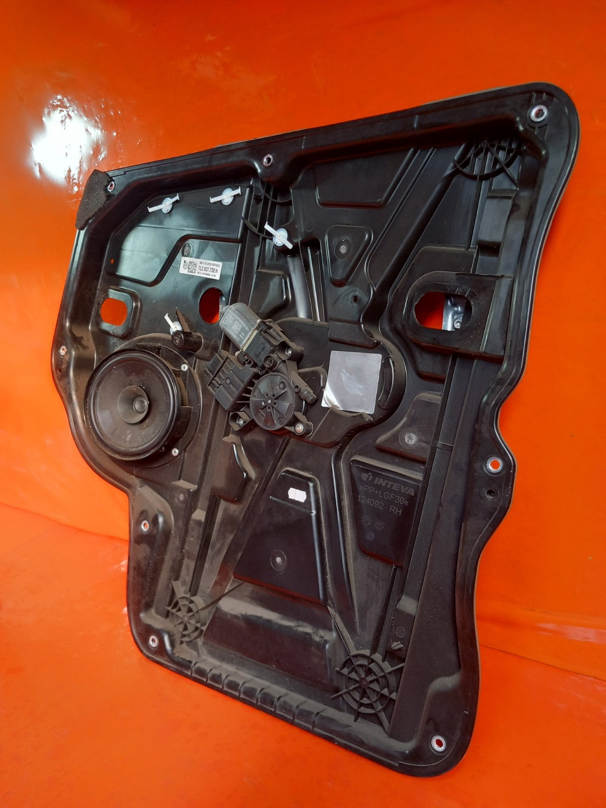 VW Transporter T30 2.0 Diesel 2021 Front Right Window Regulator 7L2837730H A410 - Image 5