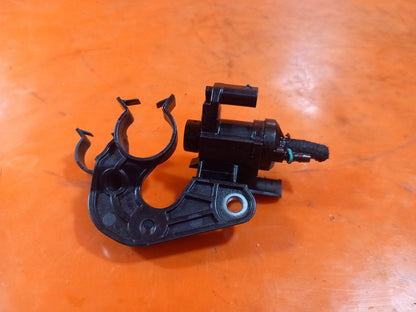 2021 BMW 1 Series F40 Vacuum Solenoid Valve 8570591 Warranty A365 - Image 9