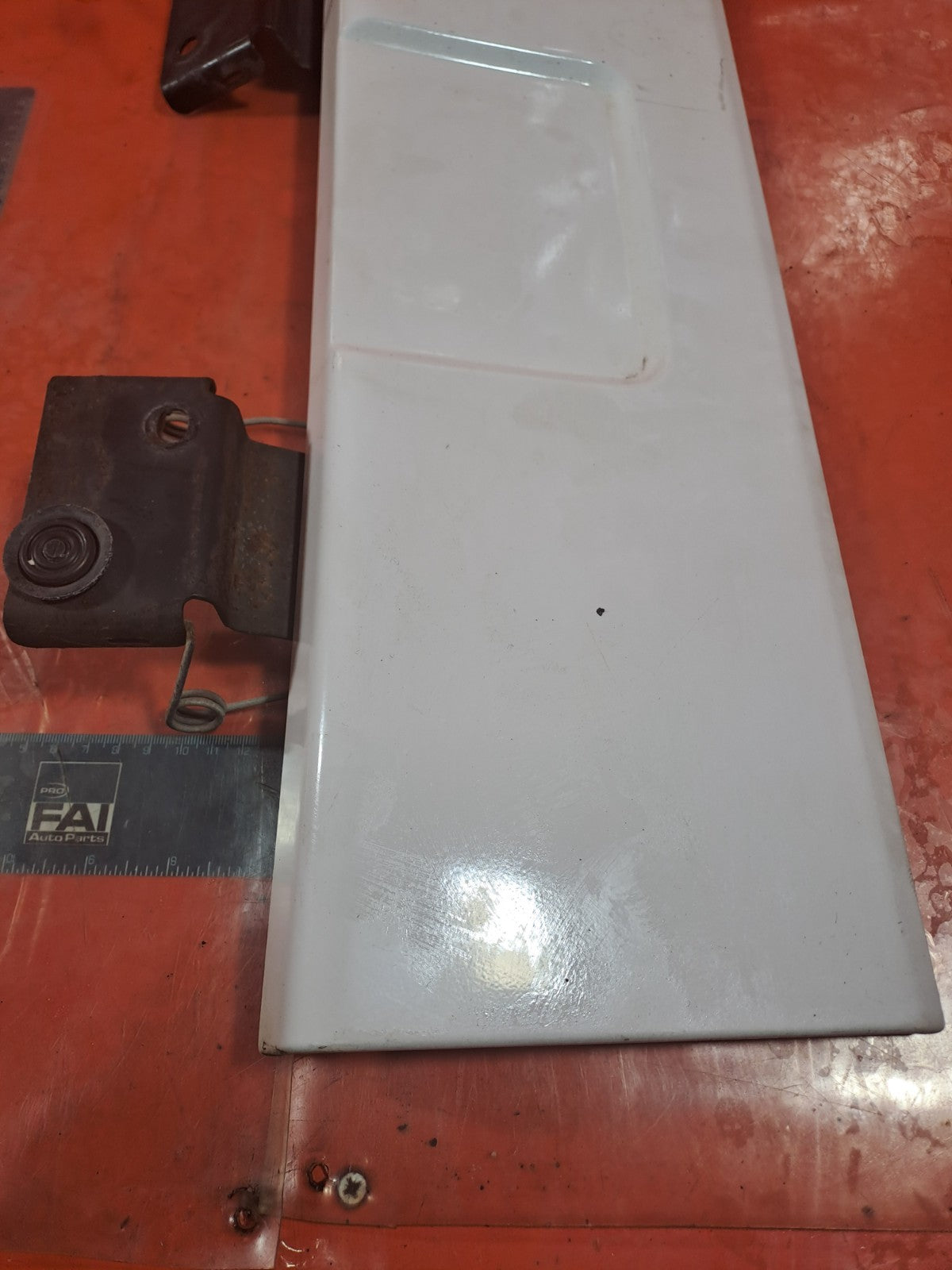 ✅VOLVO FL 5.5 DIESEL 2003 RIGHT LOWER CABIN WIND DEFLECTOR SPOILER 3182381 A324 - Image 2