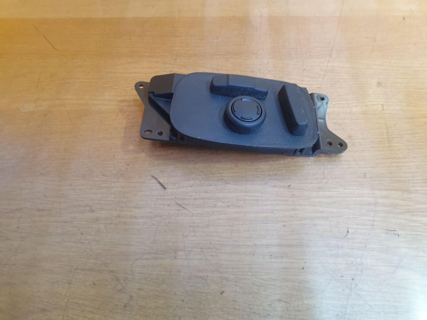 ✅2022 RANGE ROVER EVOQUE L551 FRONT RIGHT SEAT ADJUST SWITCH GX7314B566FC A169 - Image 2