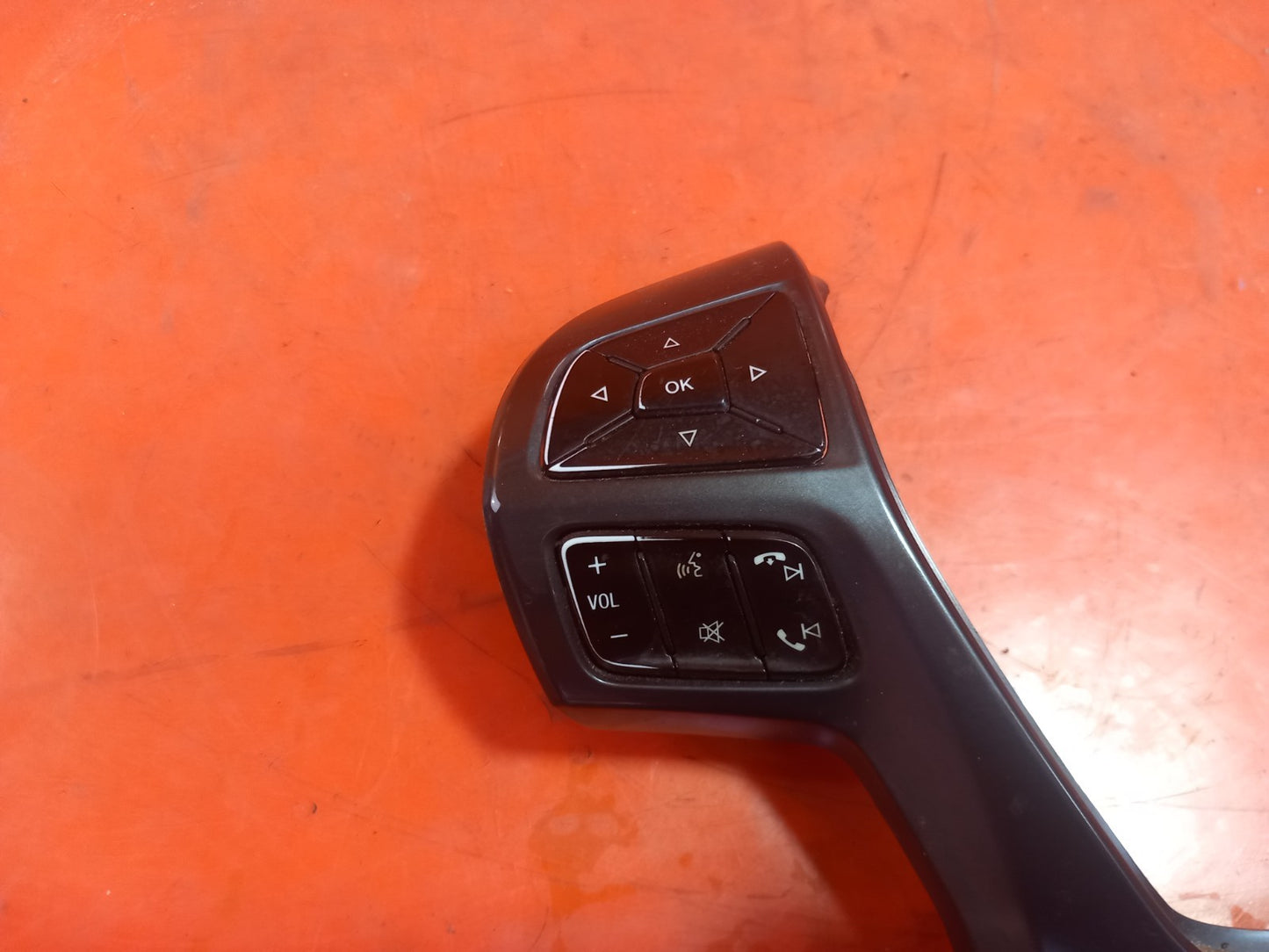 ebay-src:https://i.ebayimg.com/00/s/mtiwmfgxnjaw/z/ed8aaeswzadqlbkg/$_57.jpg