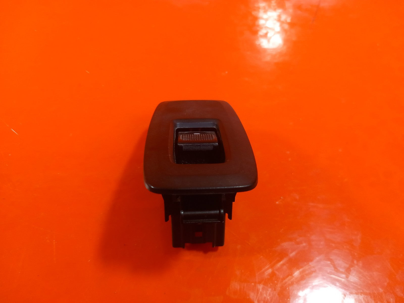 ebay-src:https://i.ebayimg.com/00/s/mtiwmfgxnjaw/z/6eoaaeswdqfqmtrx/$_57.jpg