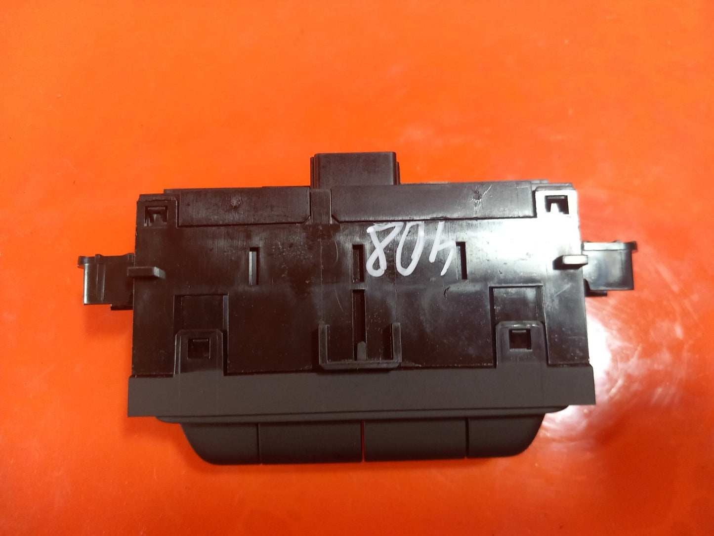 ebay-src:https://i.ebayimg.com/00/s/mtiwmfgxnjaw/z/iywaaeswpn5ql-ay/$_57.jpg