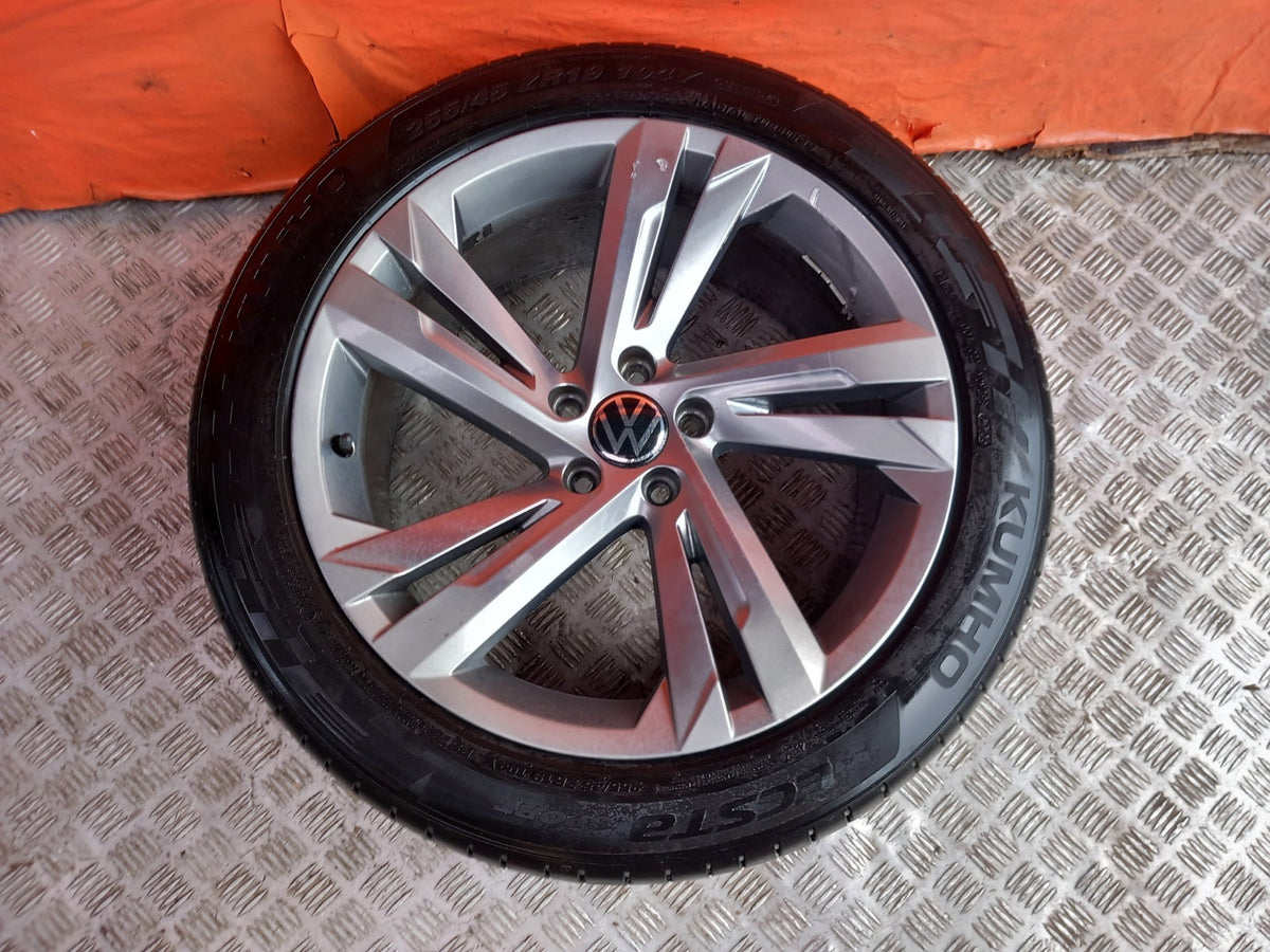 VW Tiguan 2016-2024 Alloy Wheel with Tyre 255/45 ZR19 5NA601025AM xAA - Image 2