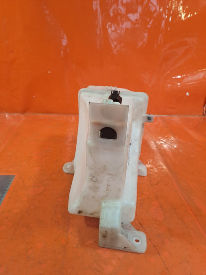✅Ssangyong Tivoli Ex 2016 1.6 Diesel Window Washer Fluid Tank 78413-35000 A279 - Image 11