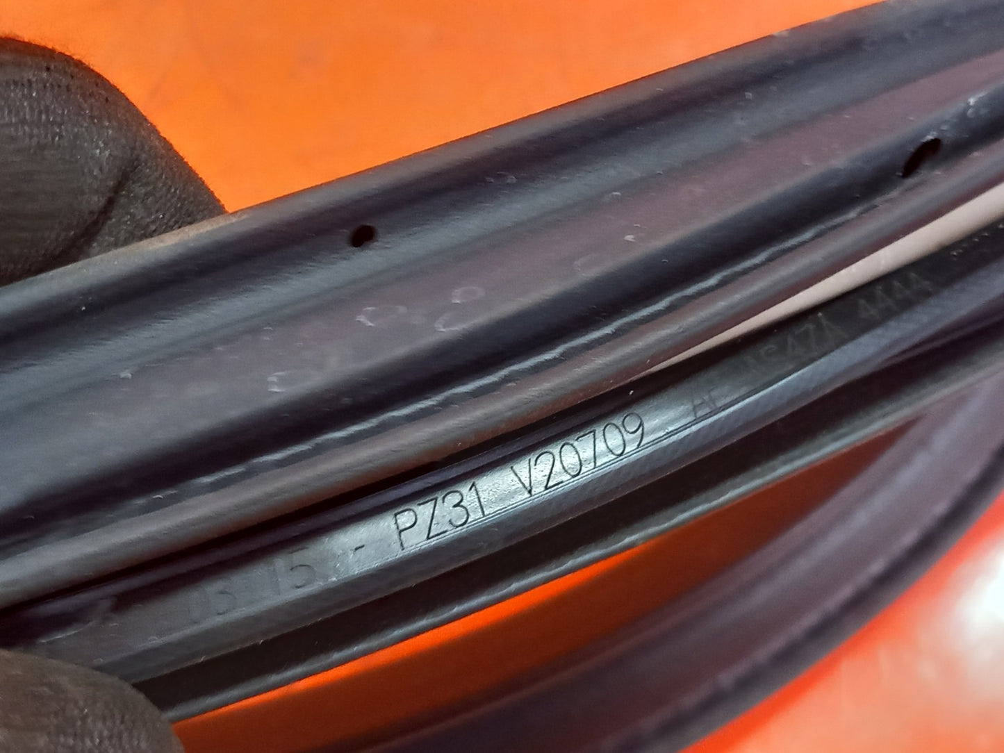Ford Transit Custom 2.0 Diesel 2024 Front Left Door Seal Rubber Warranty A406 - Image 12