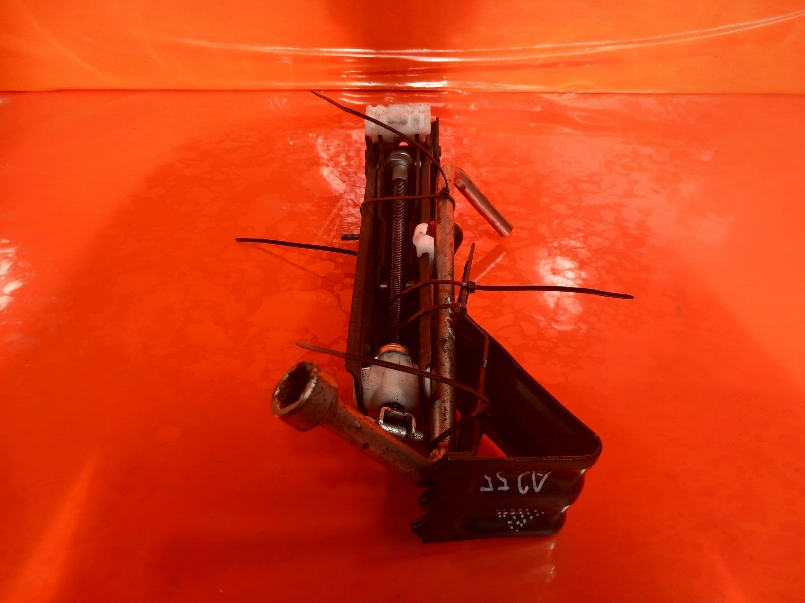 BMW E46 E60 E61 E63 E64 E65 E66 E67 Car Jack 6767945 Warranty xAA - Image 10