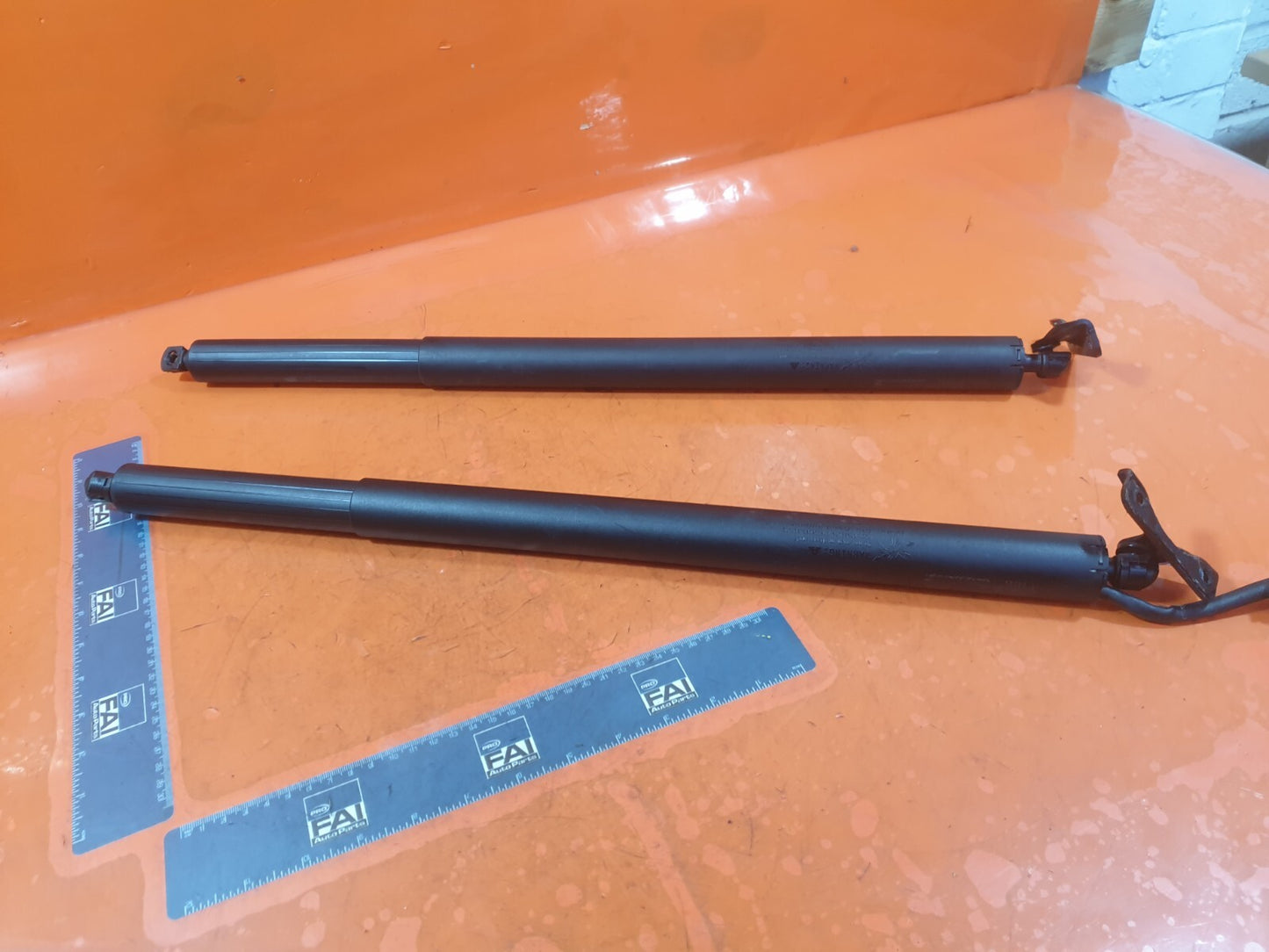 ✅HYUNDAI TUCSON MK4 1.6 PETROL 2023 Tailgate Boot Shock Struts 81841-N7100 A248 - Image 1