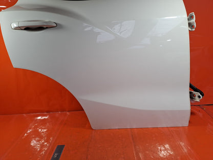 ✅SSANGYONG TIVOLI Elx 1.6 DIESEL 2016 REAR RIGHT DOOR WHITE bare - Image 4