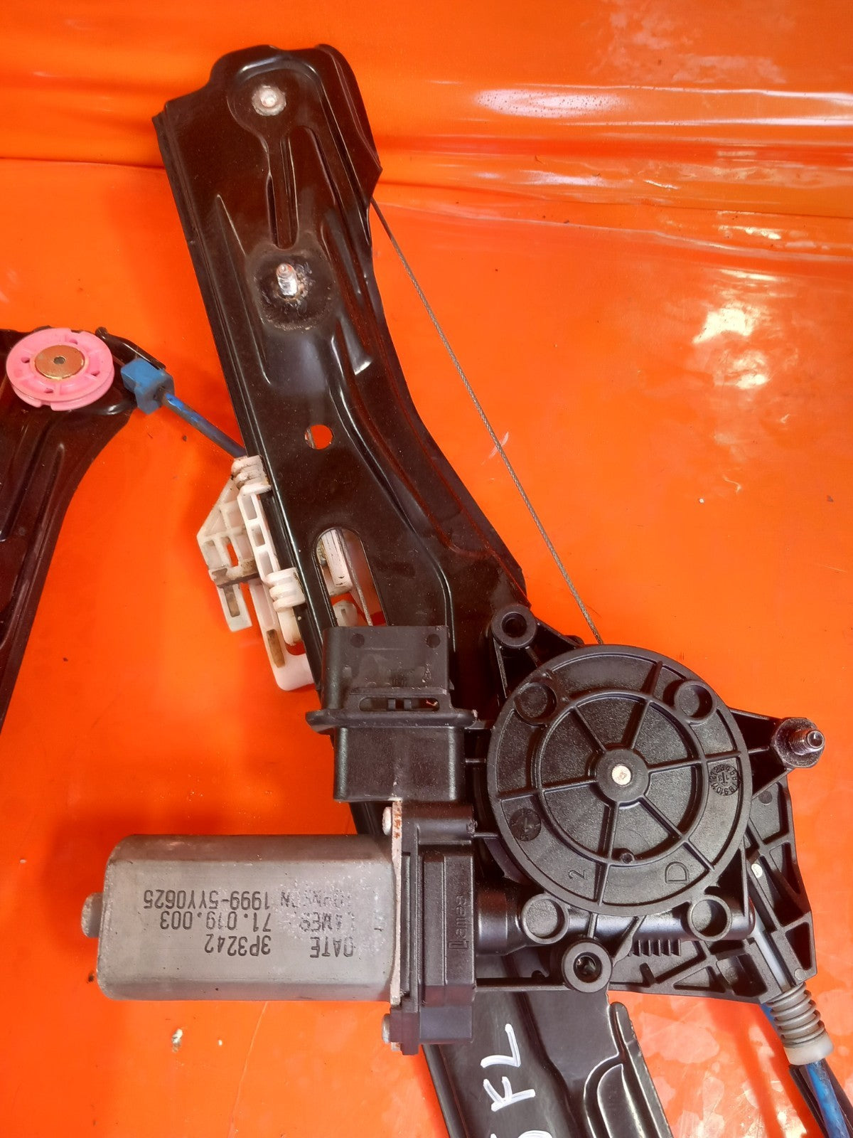 2013 BMW 3 Series F30 Xdrive M Front Left Window Motor Regulator 7259823 A395 - Image 5