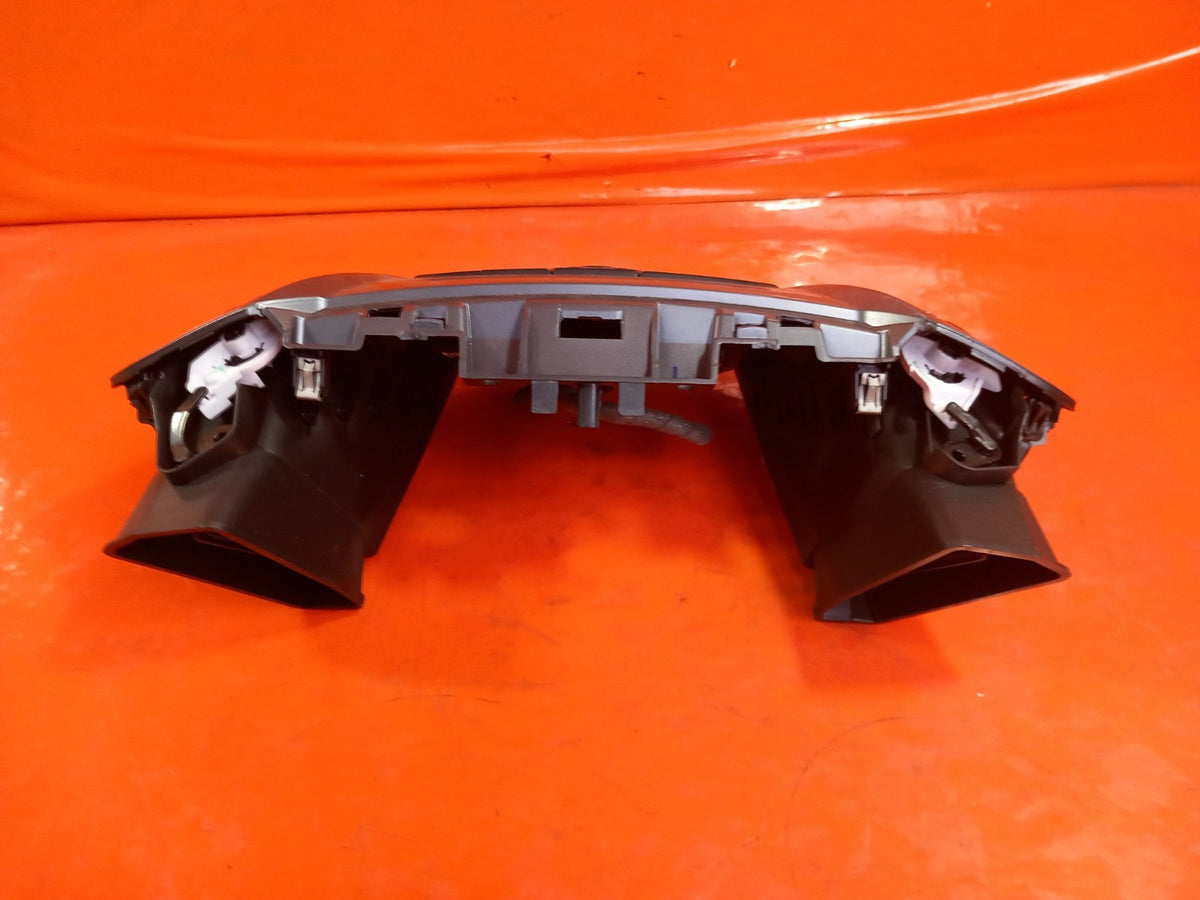 ebay-src:https://i.ebayimg.com/00/s/mtiwmfgxnjaw/z/obkaaeswrqnq5e68/$_57.jpg