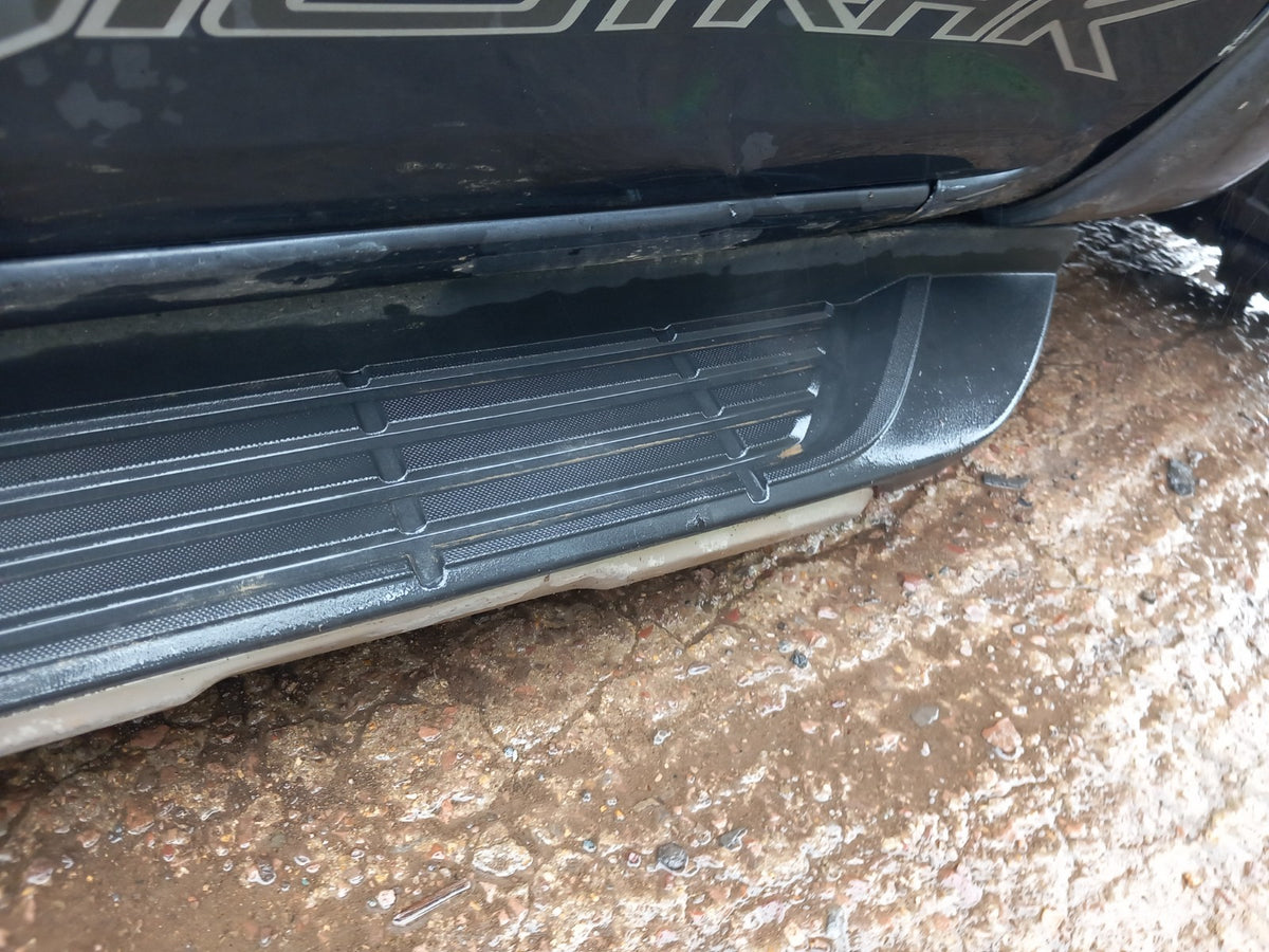 2021 Ford Ranger Wildtrak Door Step Right Side Warranty A418 - Image 4