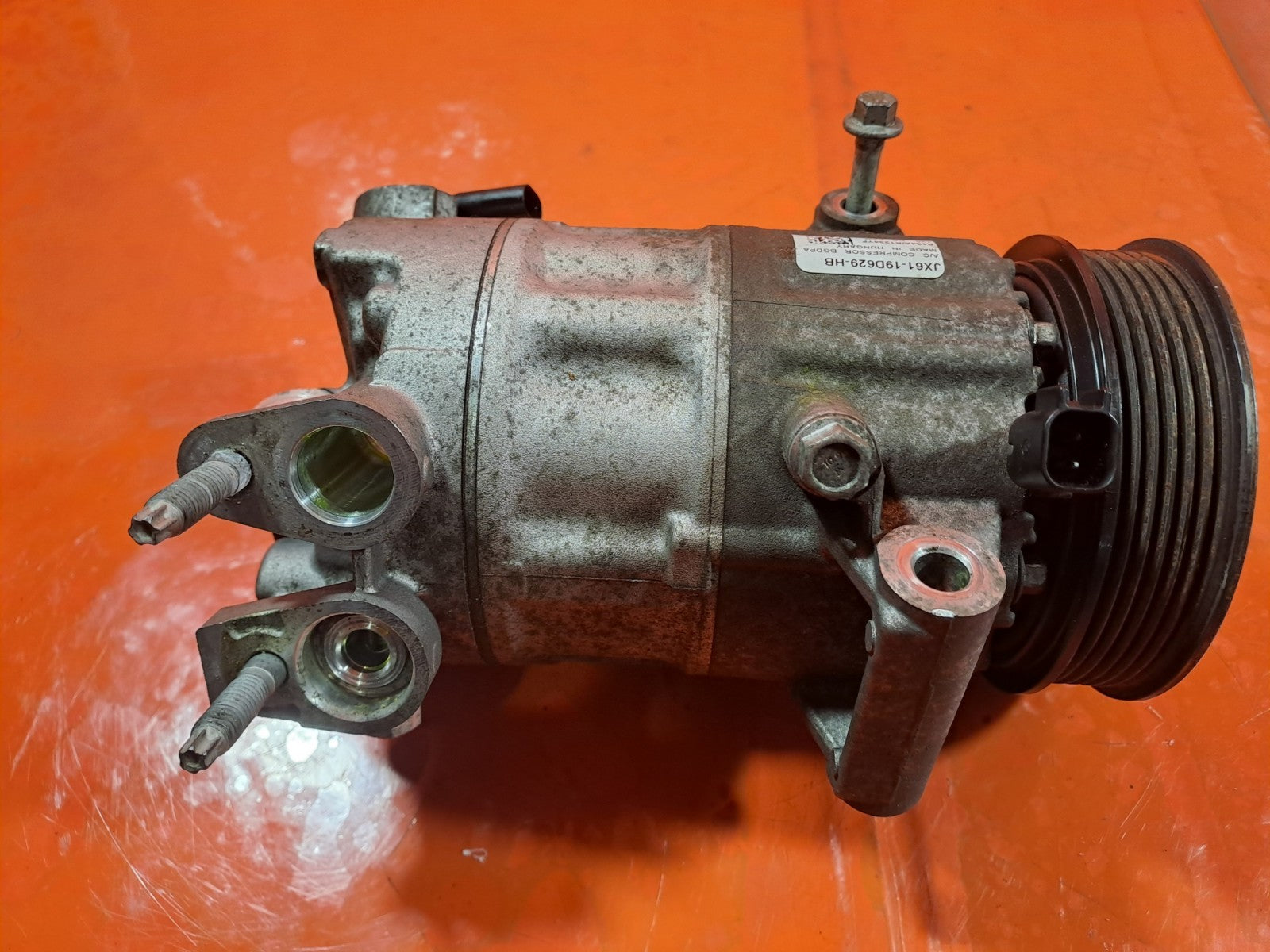 ebay-src:https://i.ebayimg.com/00/s/mtiwmfgxnjaw/z/sigaaeswgcppbetb/$_57.jpg