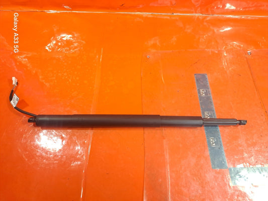 ✅BMW 330E G21 2.0 PETROL 2022 LEFT OR RIGHT TAILGATE GAS STRUT 7453413 Warranty - Image 1