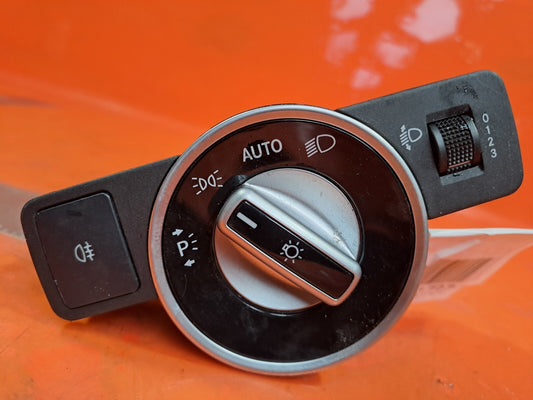 ✅MERCEDES W176 A180 1.6 PETROL 2012 HEADLIGHT CONTROL SWITCH A2129050651 A213 - Image 1