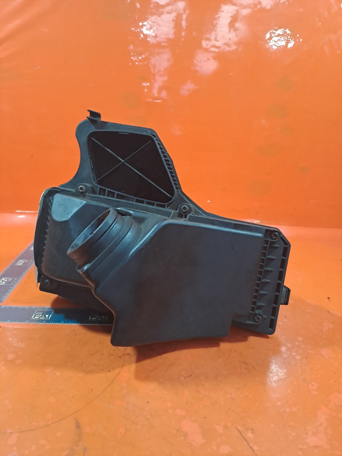 ✅Audi A5 Tfsi Cvt Cabriolet 2012 1.8 Petrol AIR FILTER BOX HOUSING 8R0133837S - Image 1