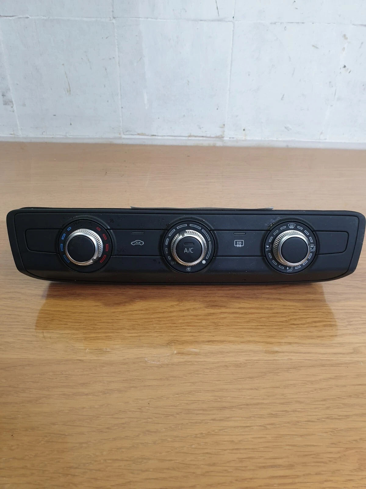 ebay-src:https://i.ebayimg.com/00/s/mtywmfgxmjaw/z/vhaaaeswevtqgaat/$_57.jpg